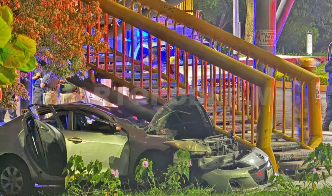 El conductor que perdió la vida fue identificado como Bryan Nicolás “N”, oriundo de Comitán. Ulises Villalobos / CP