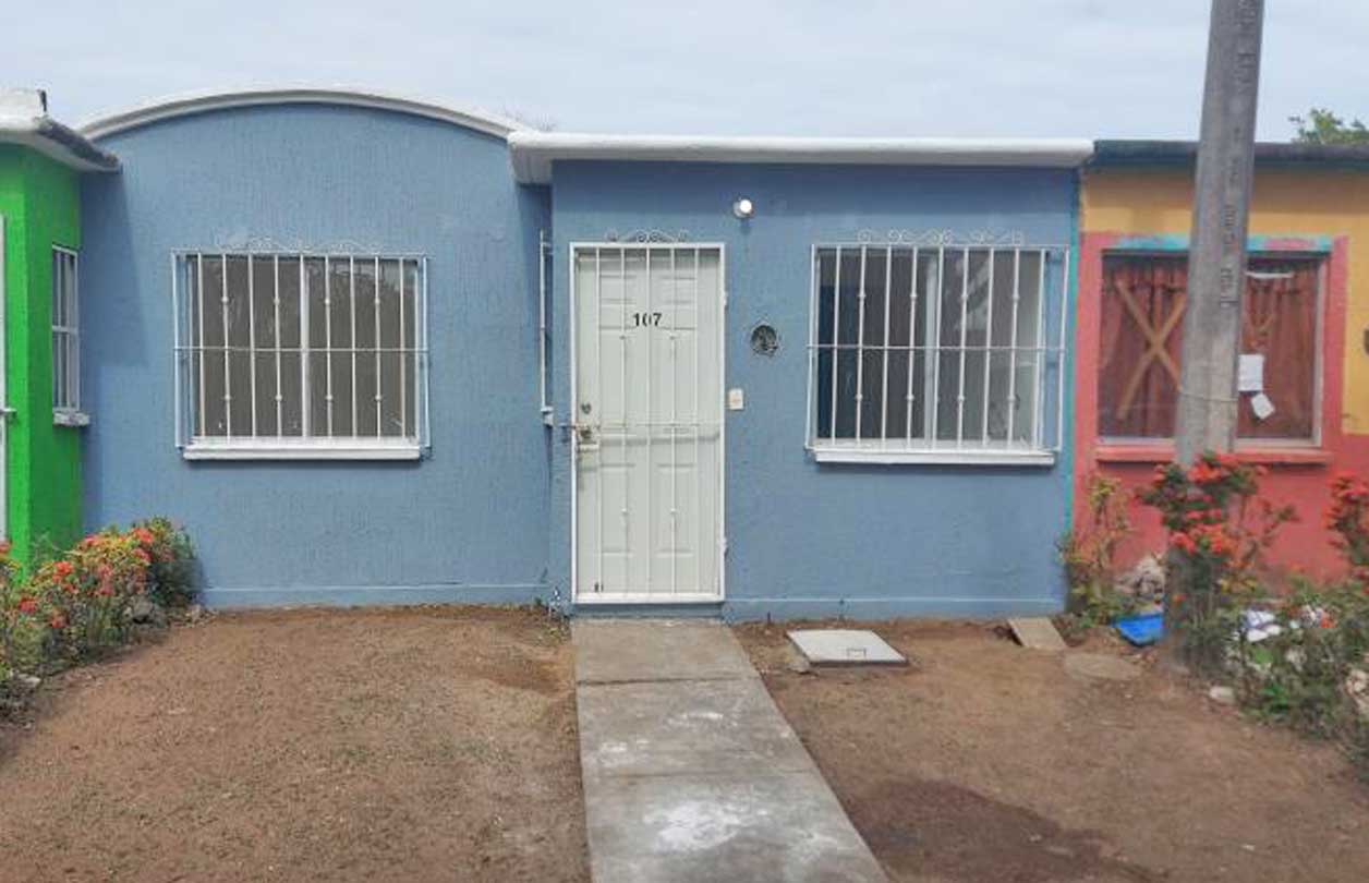 Infonavit posee contratos para 100 mil casas