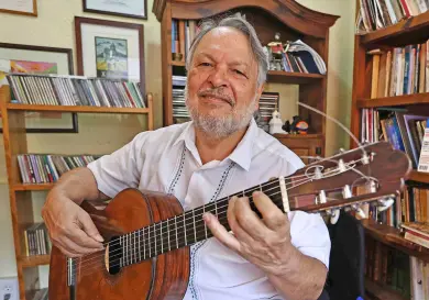 Gerardo Tamez y la música popular