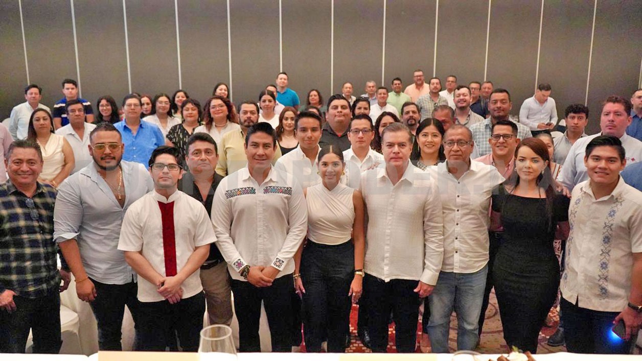 Empresarios y gobierno deben estar unidos
