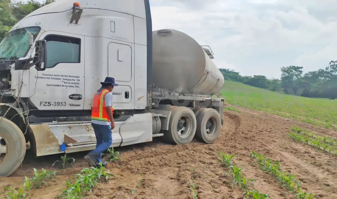 Afortunadamente el depósito iba sin la sustancia inflamable. Osman Toledo / CP