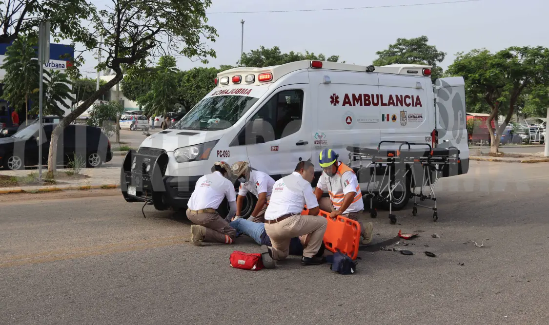 Colisión entre motociclistas salda con un herido