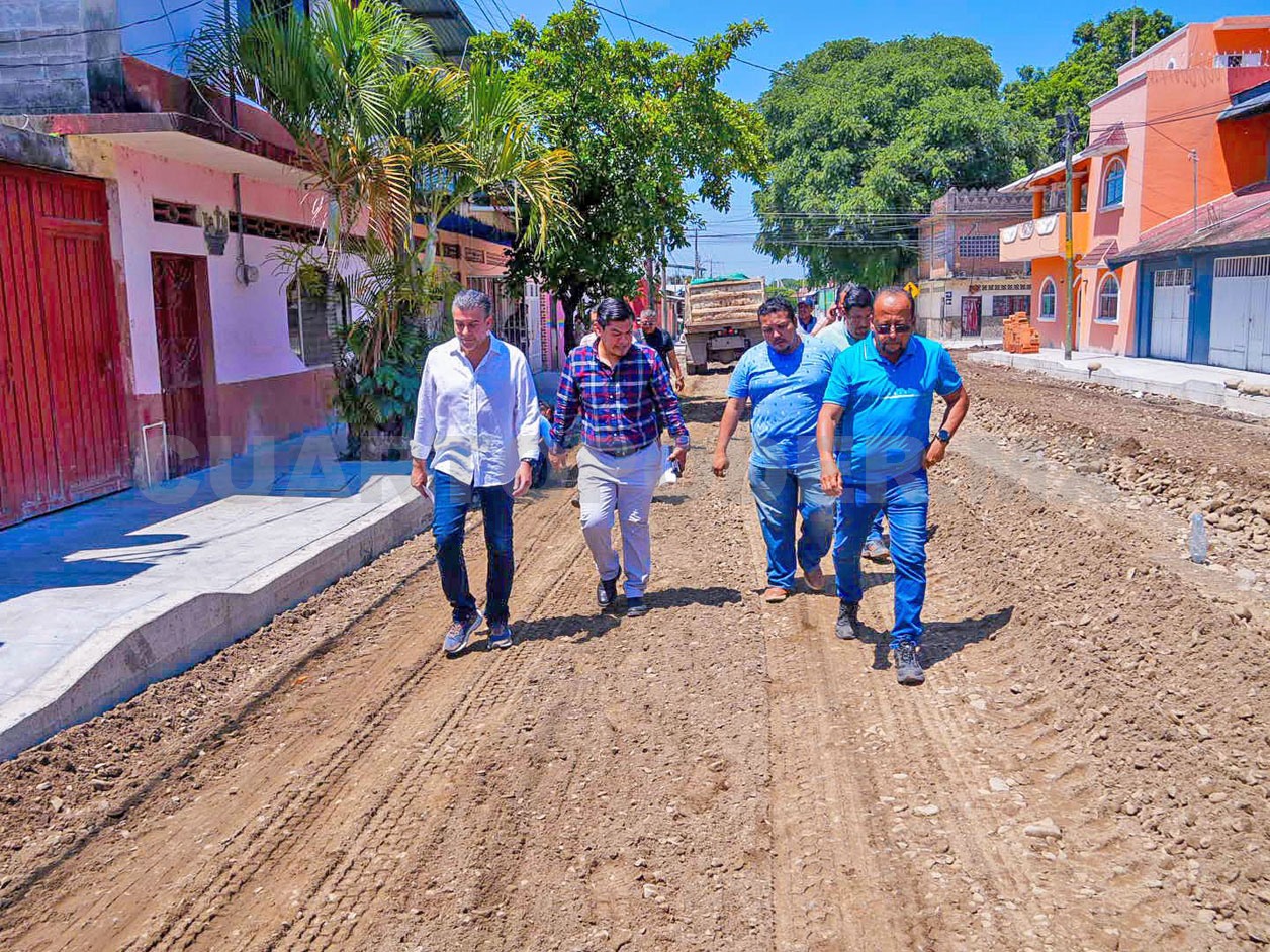 Yamil Melgar supervisa avance de obras públicas