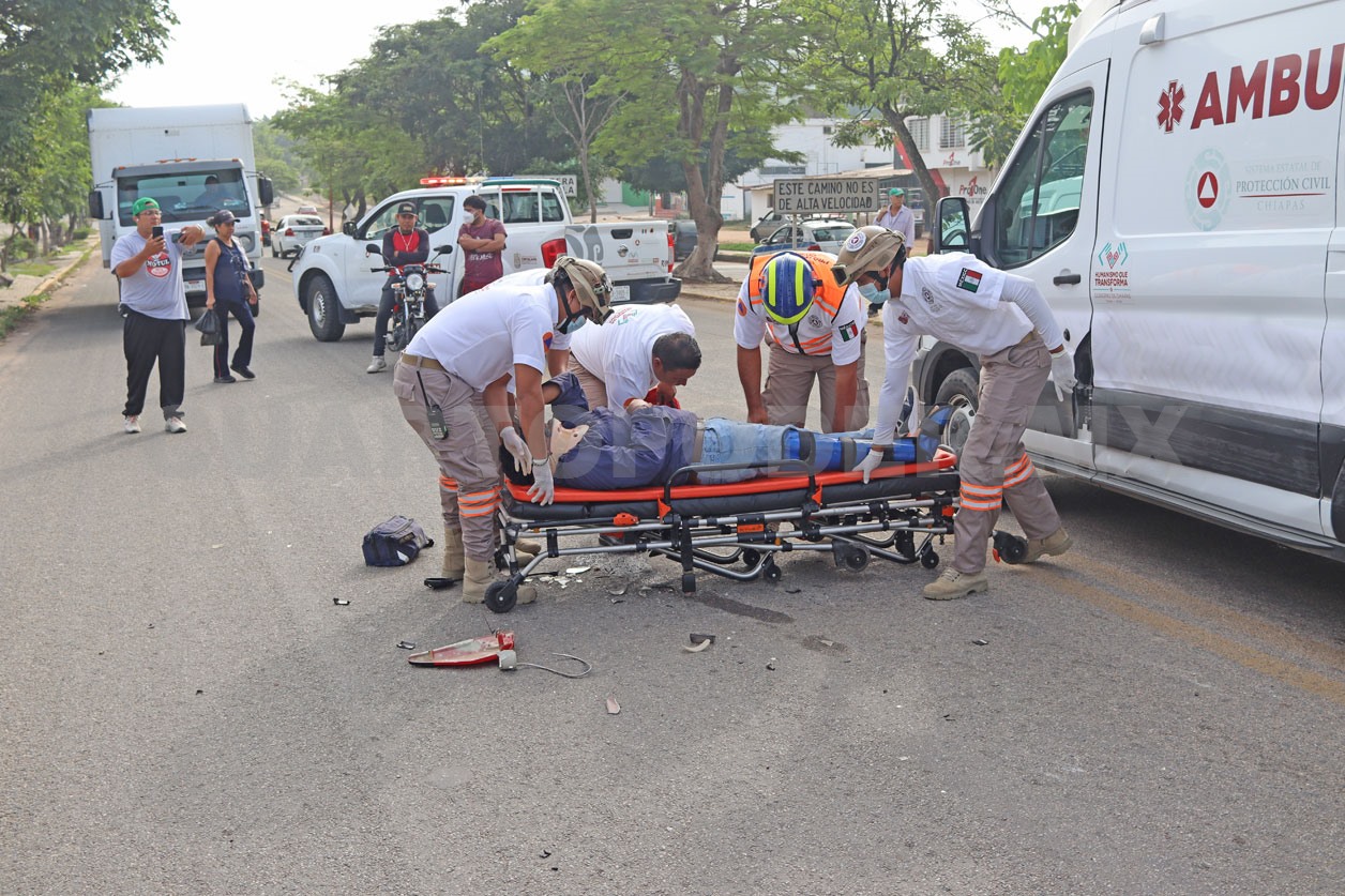 Colisión entre motociclistas salda con un herido