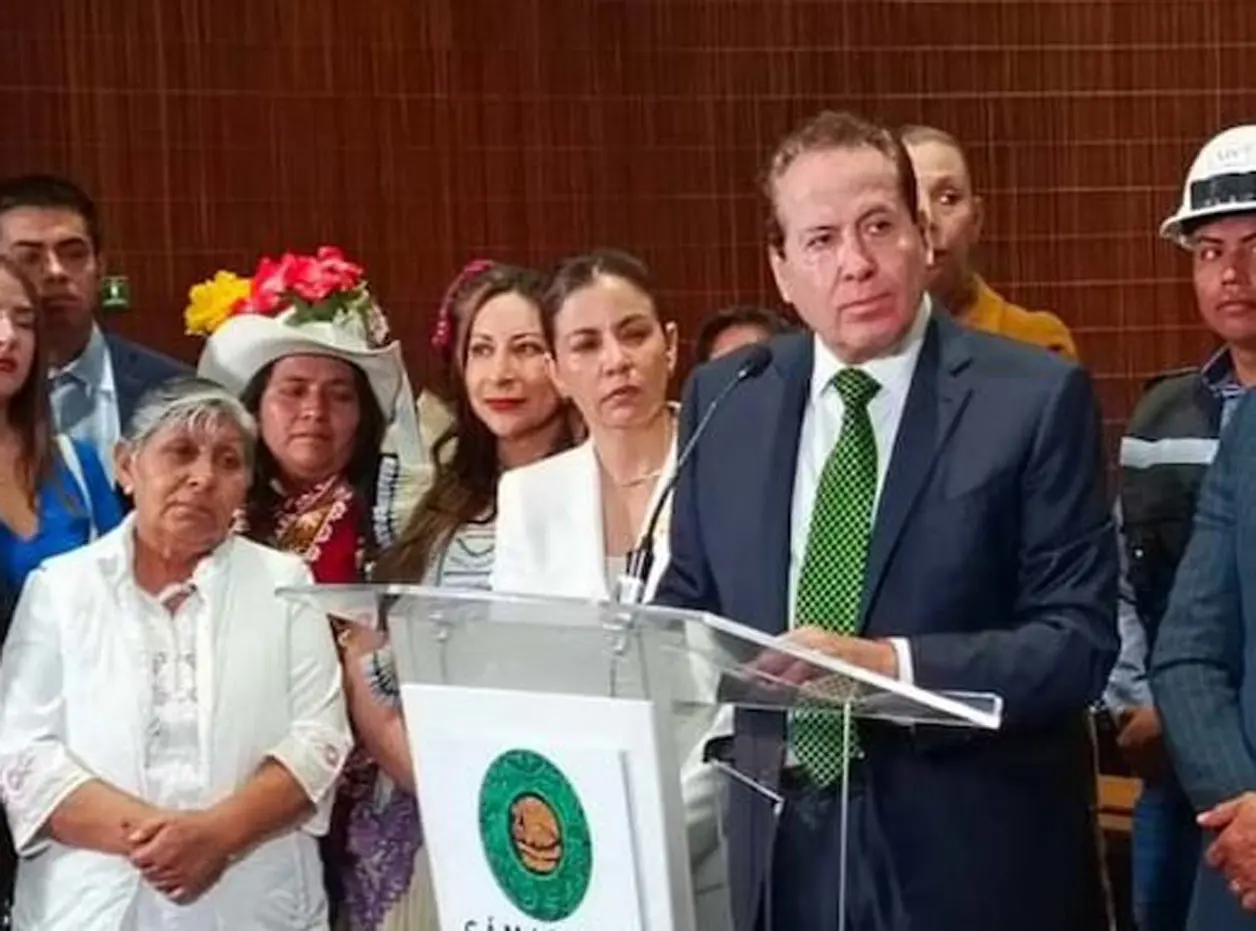 Verde en San Lázaro propone regular IA