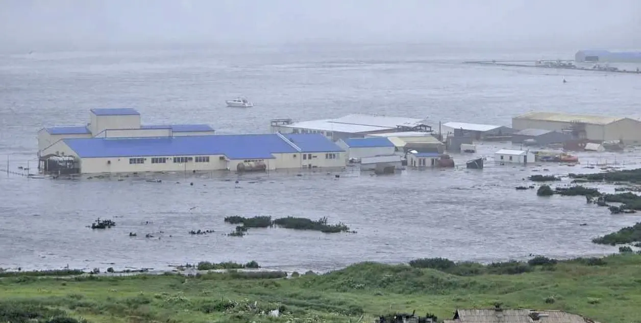 La primera ola del tsunami azotó la zona costera de Severo-Kurilsk. Cortesía