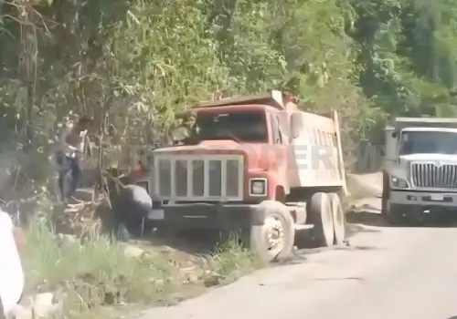 Se le van los frenos y evita impactar a automovilistas