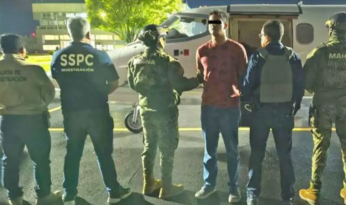 “El Caiser” fue entregado a los agentes de investigación de Tabasco. Cortesía