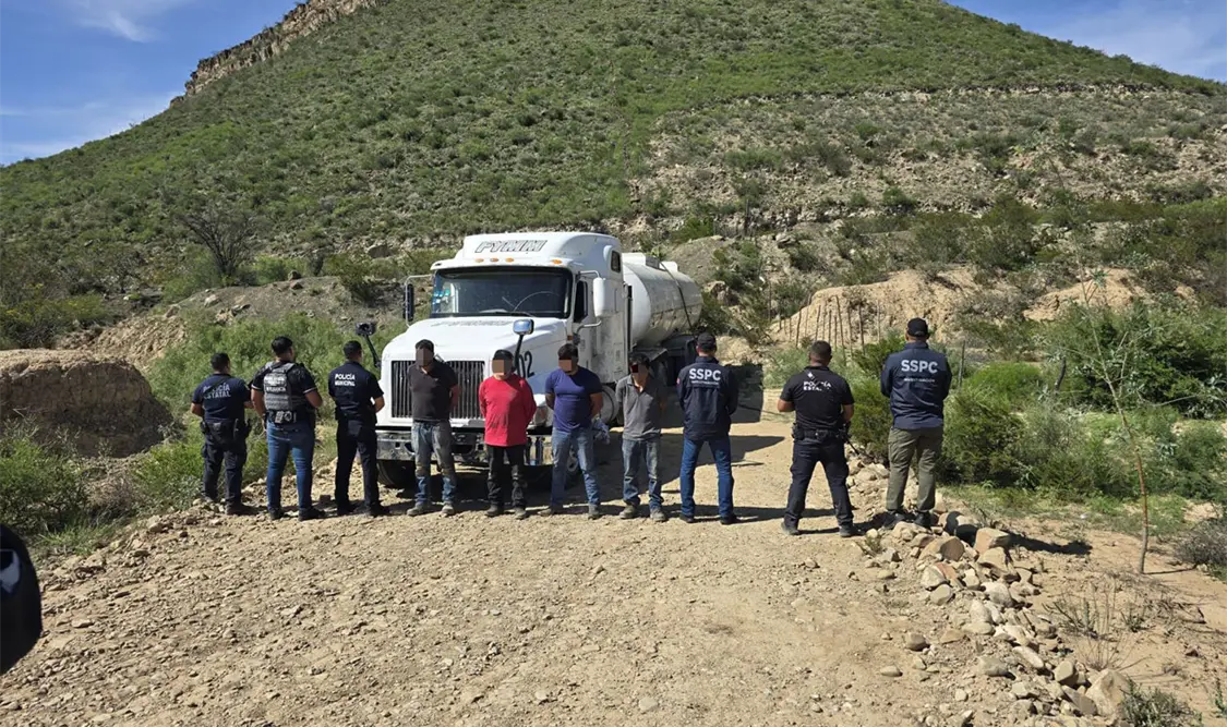 Detienen a cinco por huachicol