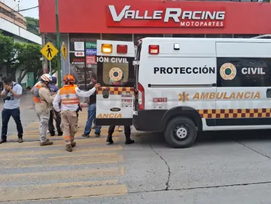 Peatón resulta lesionado tras ser atropellado