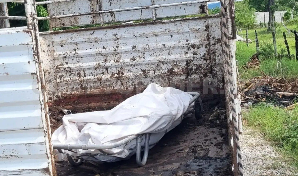 El cadáver había quedado atrapado entre unas ramas. Genaro Sánchez / CP