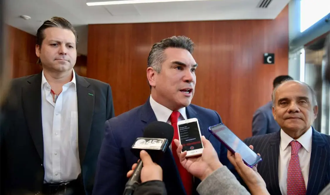 Integrantes de la Sección Instructora dan entrada a la nueva solicitud que presentó la Fiscalía contra “Alito”. Cortesía