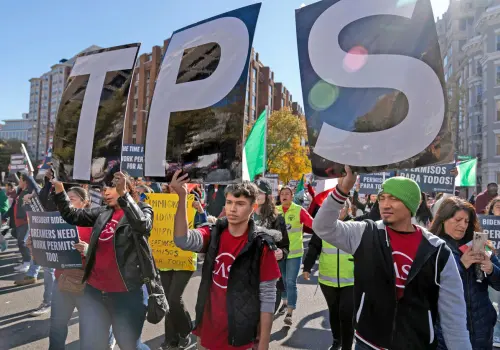 Estatus de "protección temporal" no es asilo