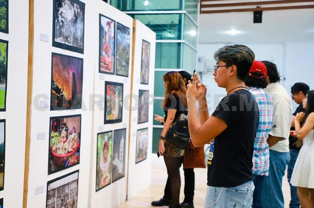 Premian a ganadores de concurso