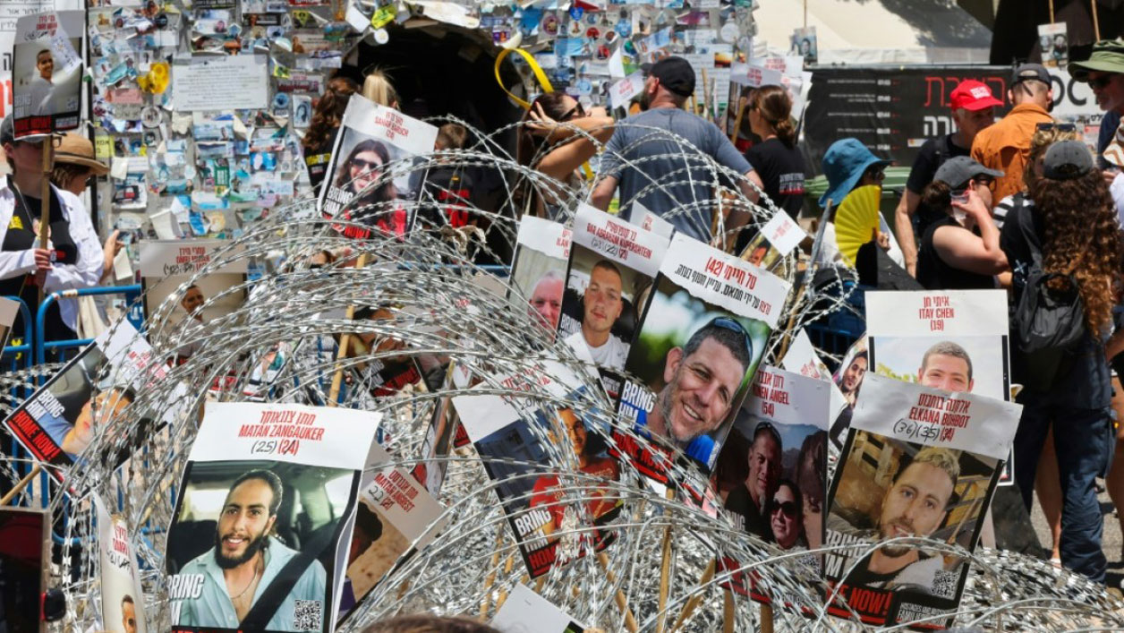 Al menos 60 mil personas se manifiestan en Tel Aviv