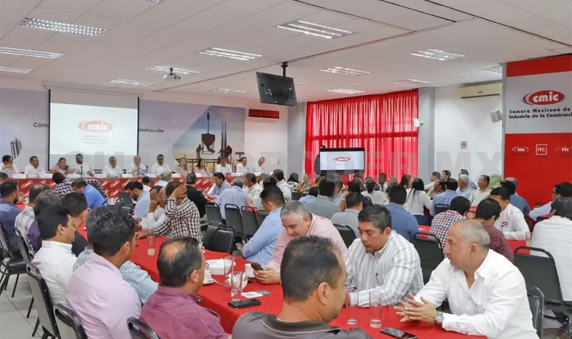 Durante el acto protocolario se rindió un informe detallado de las actividades del primer semestre. CP