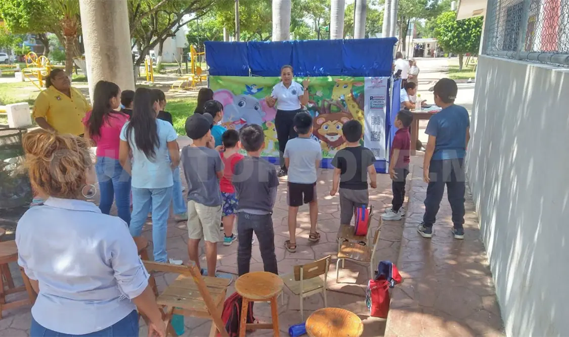 La niñez es capacitada respecto a cómo identificar riesgos. Cortesía