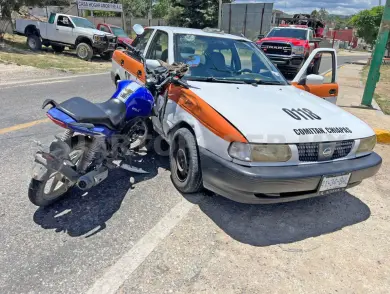 Se estampa en un taxi; hubo un herido