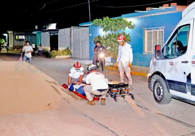 Pierde el control por arena suelta