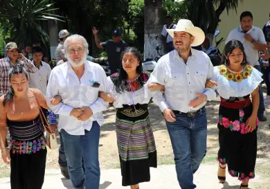 Celebran aniversario de Región Balaxthe
