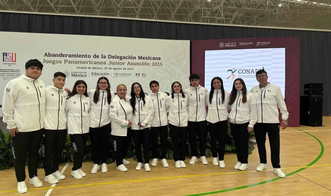 María Fernanda Cruz estuvo en el abanderamiento de la delegación nacional rumbo a Asunción 2025. Cortesía