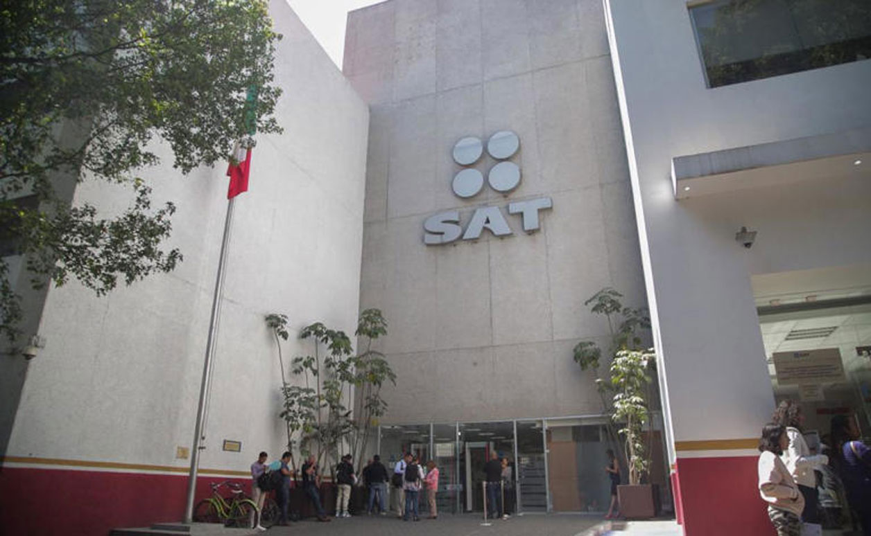 Denuncian empresarios anomalías