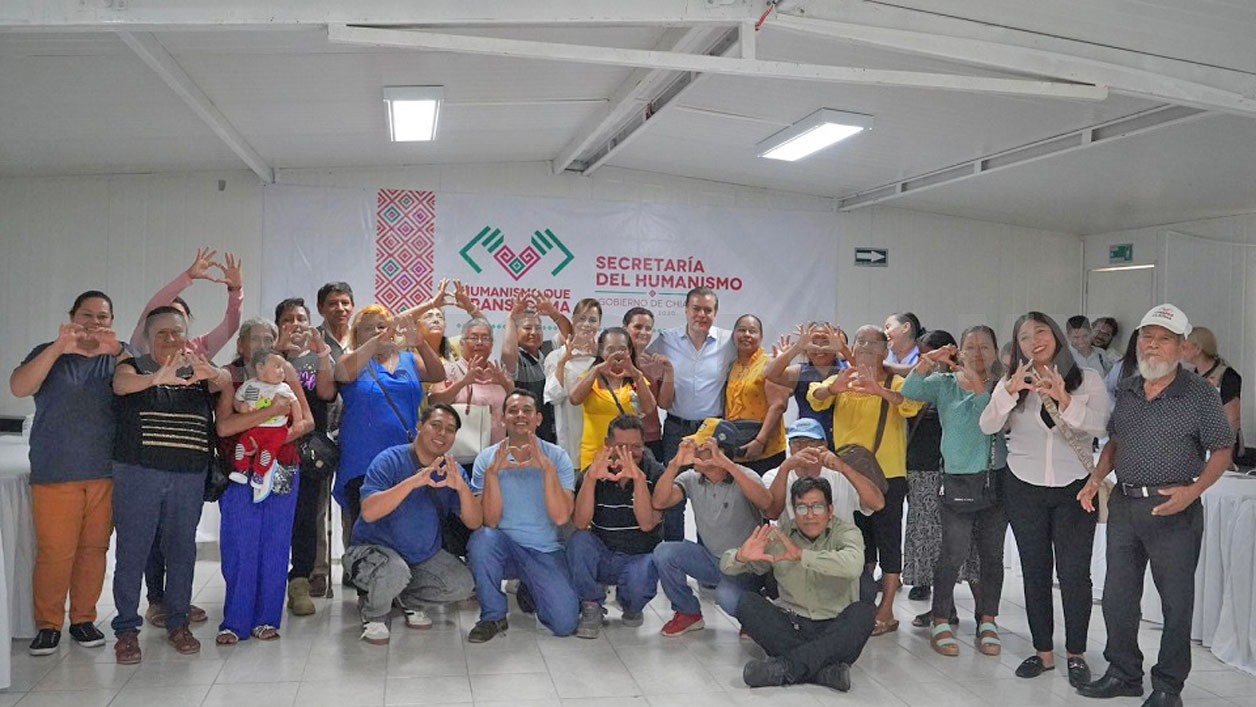 Paco Chacón se reúne con comités de comedores