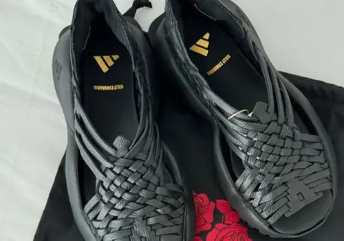 Acusan a Adidas y diseñador por plagio de huaraches