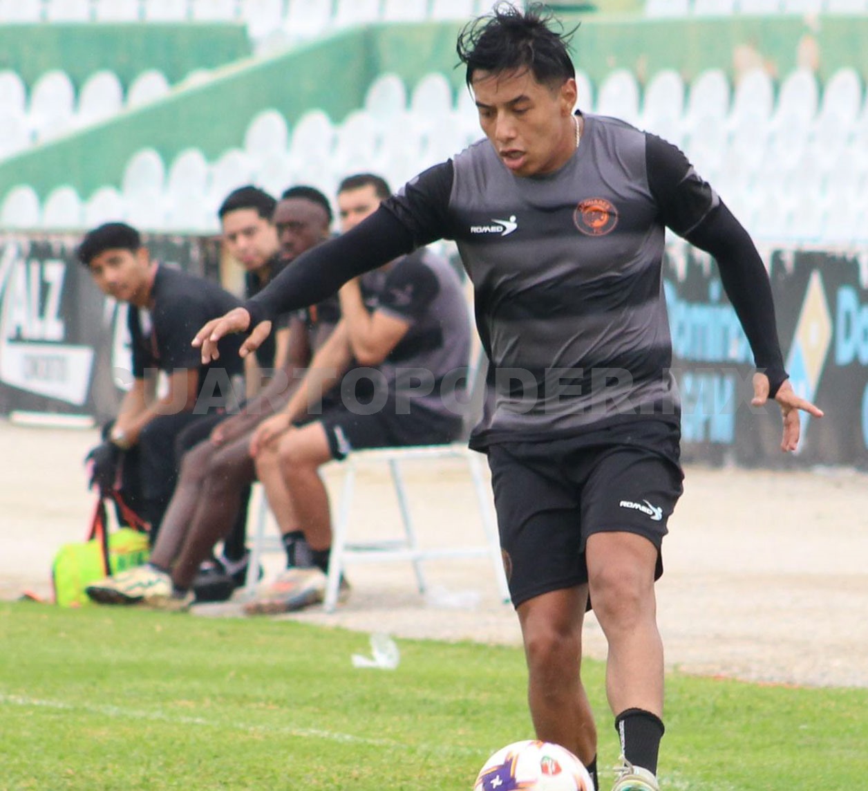Tecpanécatl asume liderazgo en Jaguares