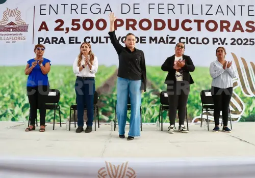 Benefician a 2 mil 500 mujeres con fertilizantes