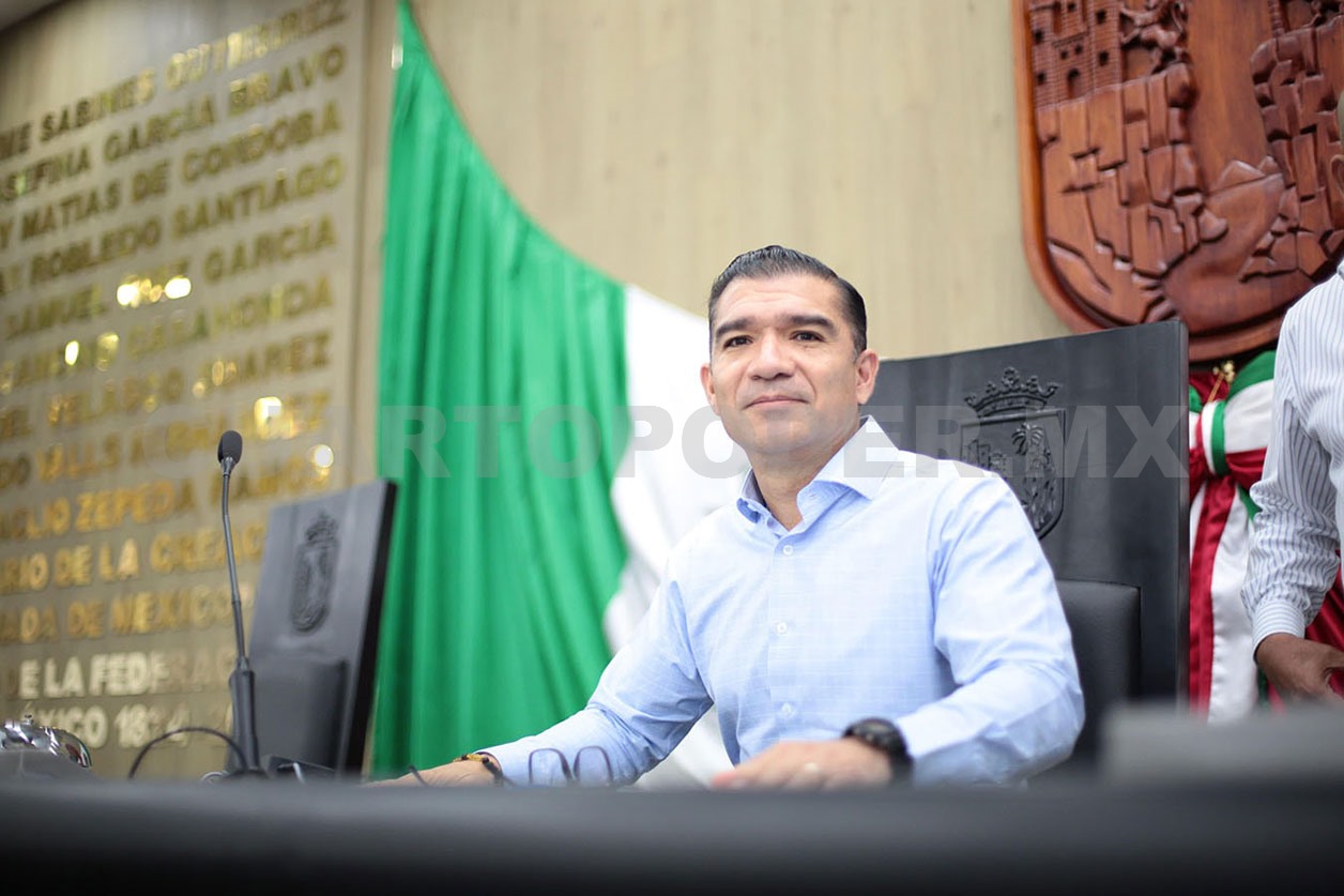 Deuda fue contraída dentro de la ley: Avendaño Bermúdez