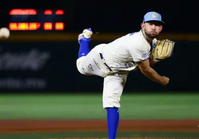 Mexicano hace historia en juego de LMB