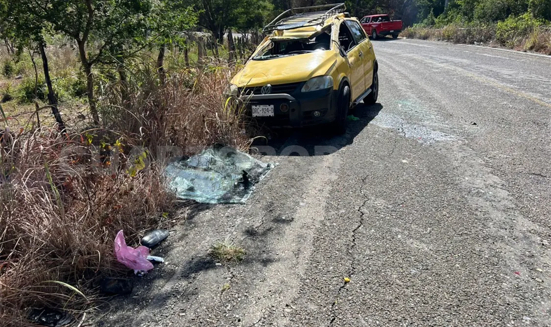 Se accidentaron en una curva y dieron al menos una voltereta. Juan Orel / CP