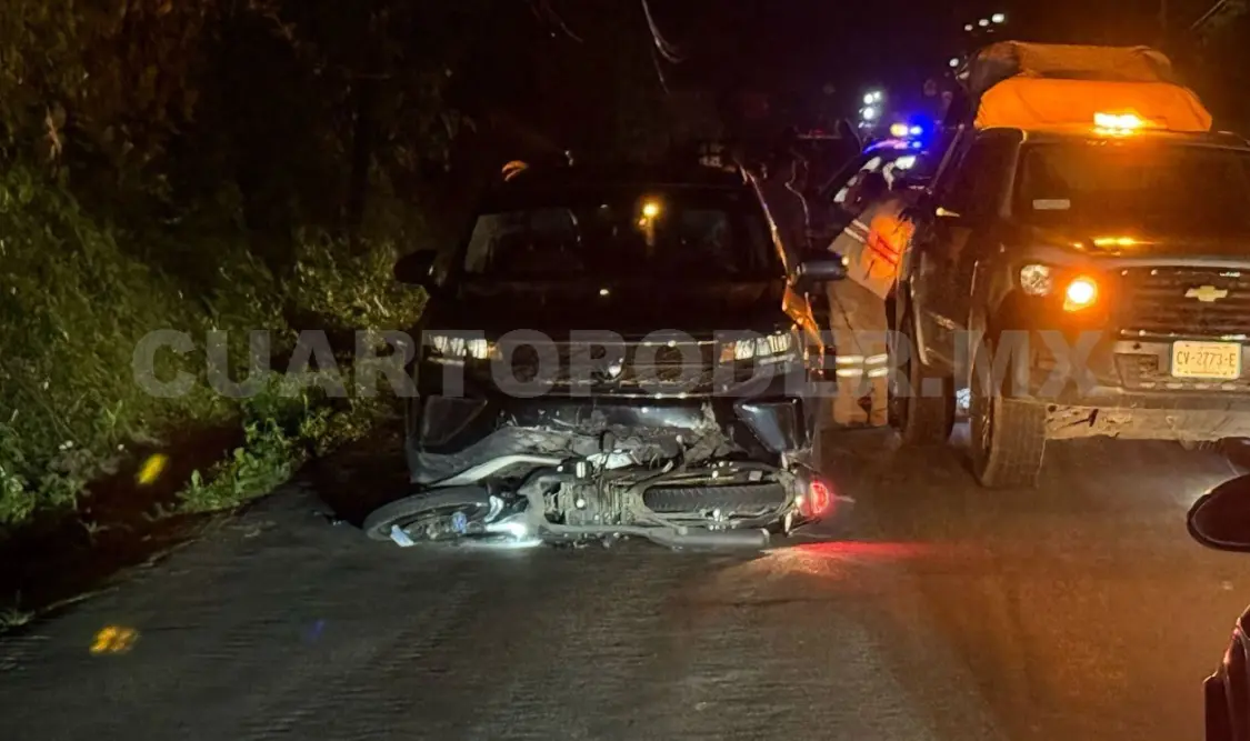 Al tratar de rebasar invadió el carril contrario y chocó contra la SUV. Víctor Sánchez / CP