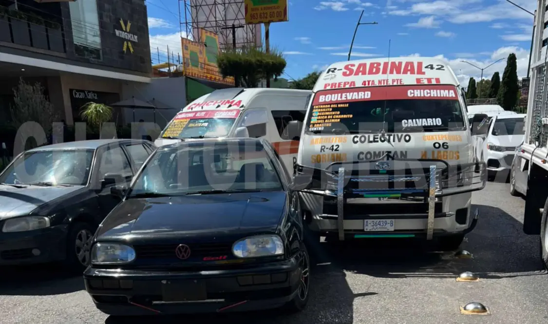 Accidente provoca caos vial en bulevar