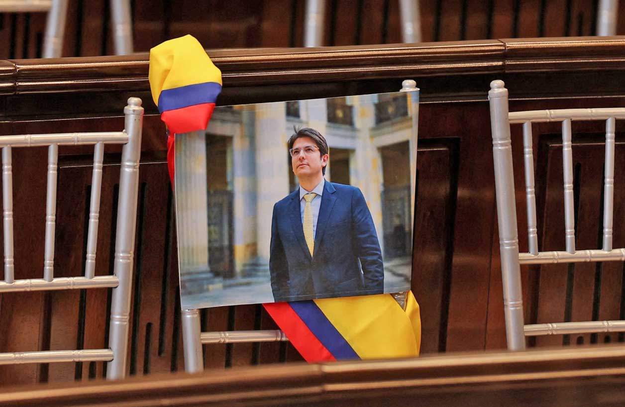 Aspirante presidencial sufrió hemorragia cerebral