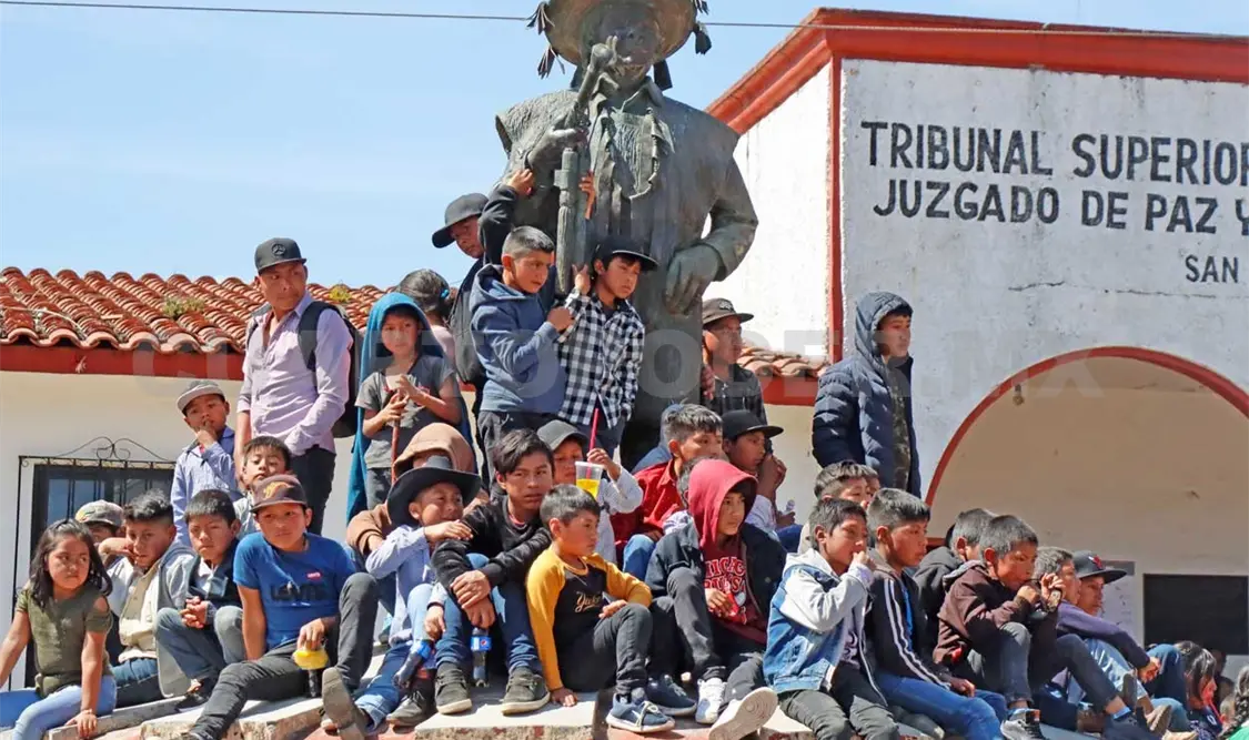 La educación intercultural bilingüe sigue siendo insuficiente en las comunidades. Diego Pérez / CP