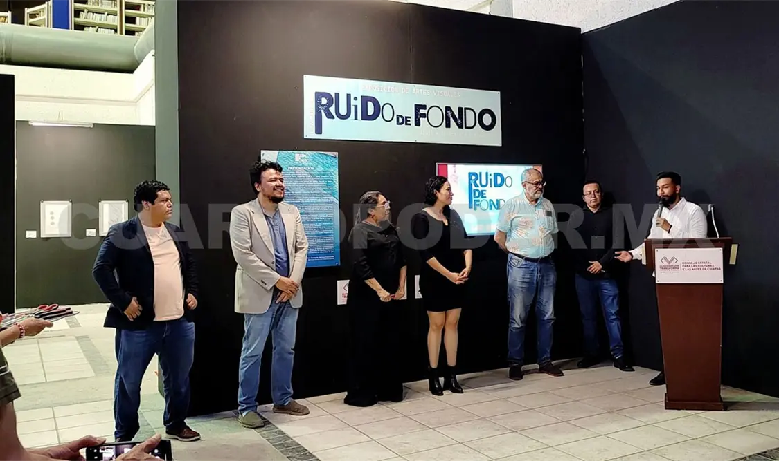 Momento del acto inaugural de la muestra. Cortesía