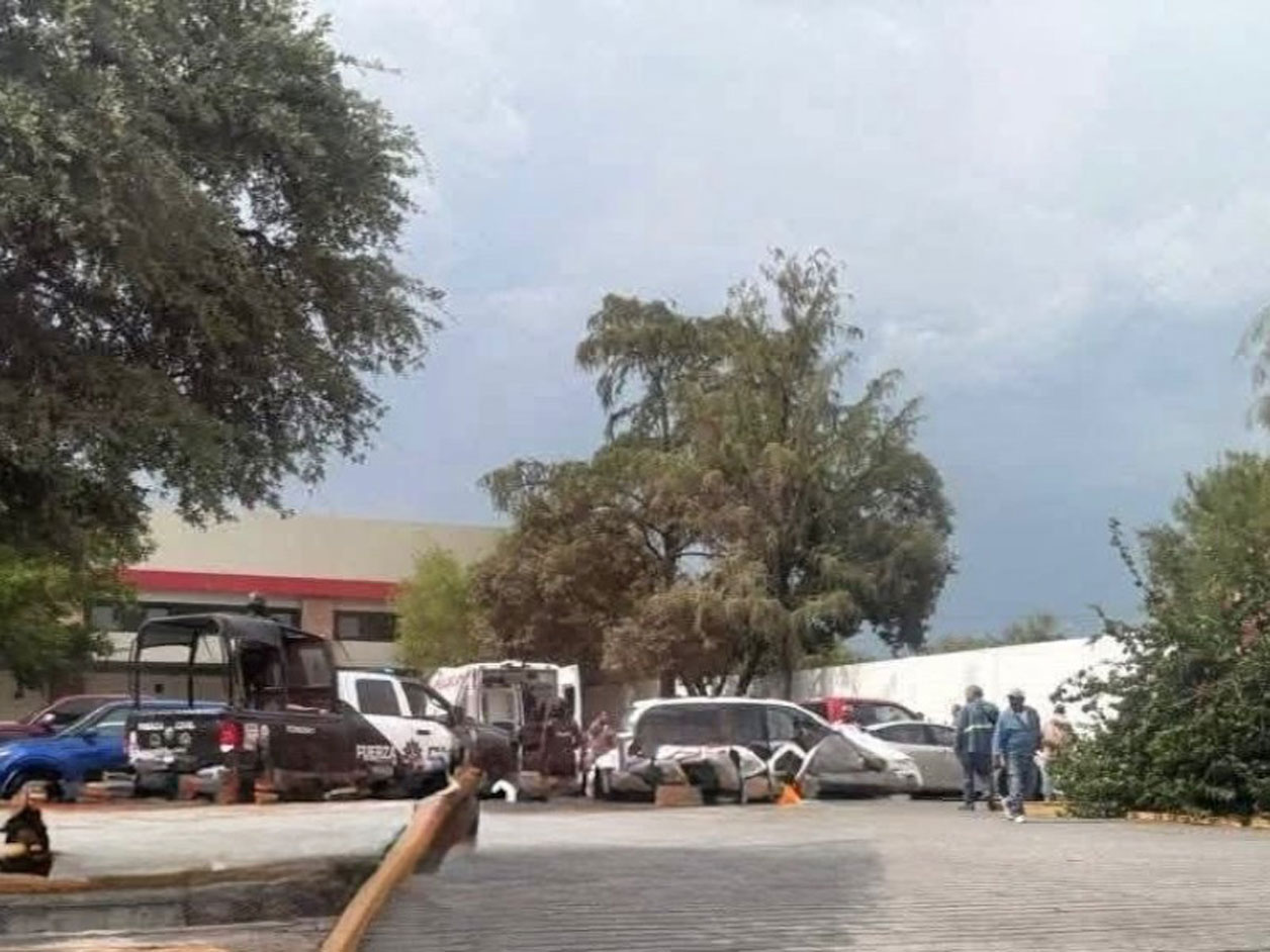 Atacan a balazos a funcionario de Linares