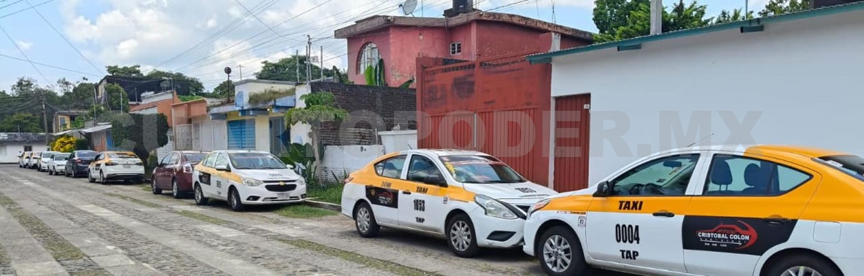 Taxistas trabajan en implementación de plataformas