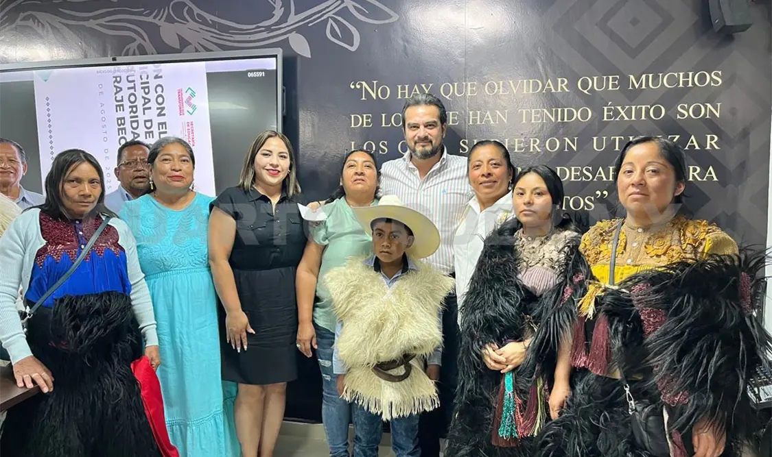 Roger Adrián Mandujano Ayala recibió en las instalaciones de la dependencia al presidente municipal, Pascual Sánchez Gómez. Cortesía