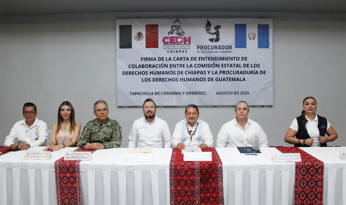 La firma de la carta tuvo como testigos de peso a Fernando Bermúdez, representante personal del gobernador. Carlos López / CP