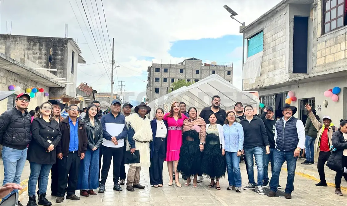 Inauguran calle en la colonia 1ro de Enero