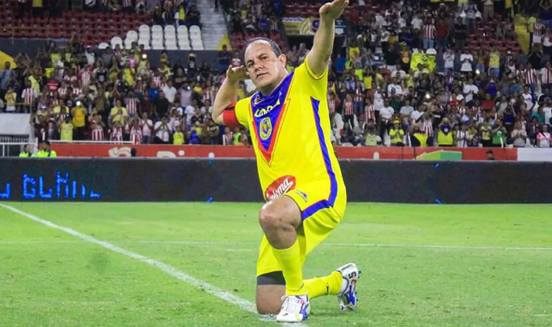 Cuauhtémoc Blanco anota espectacular gol