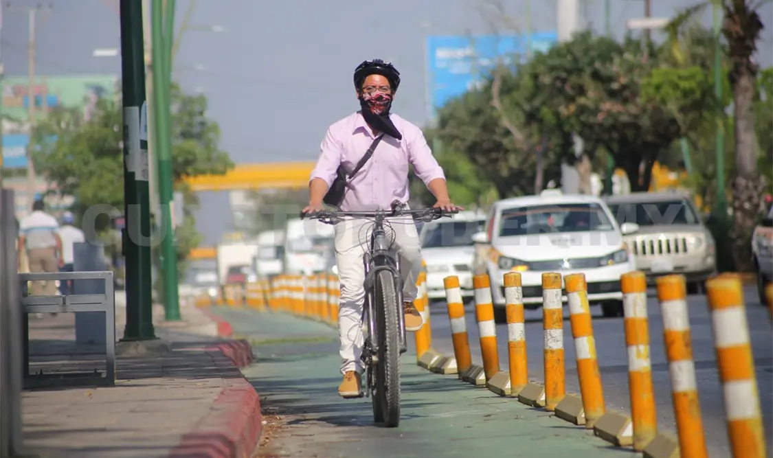 Robustecer la infraestructura ciclista es clave para evitar que más ciudadanos migren hacia la moto. Carlos López / CP
