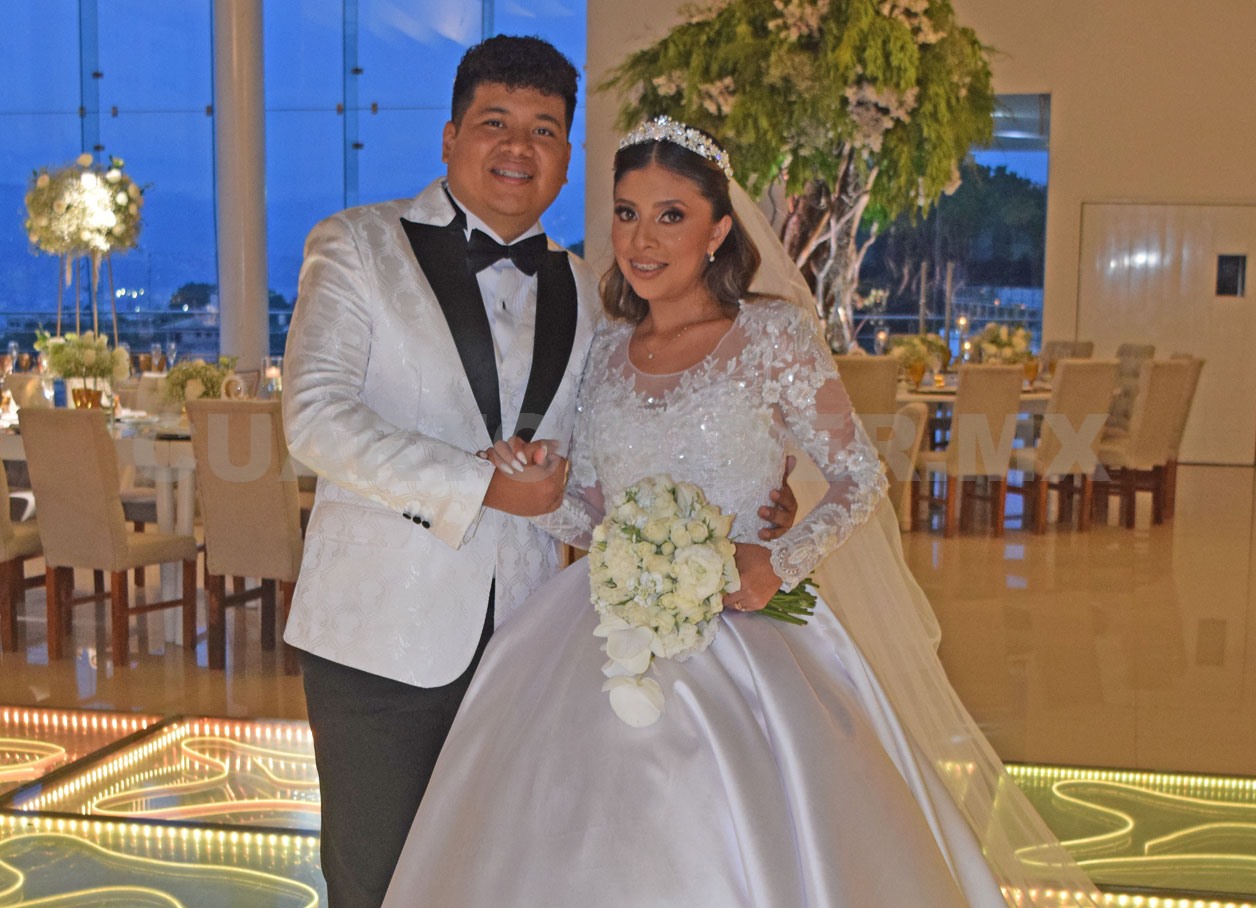 ¡Espectacular boda de Nancy y Cristian!