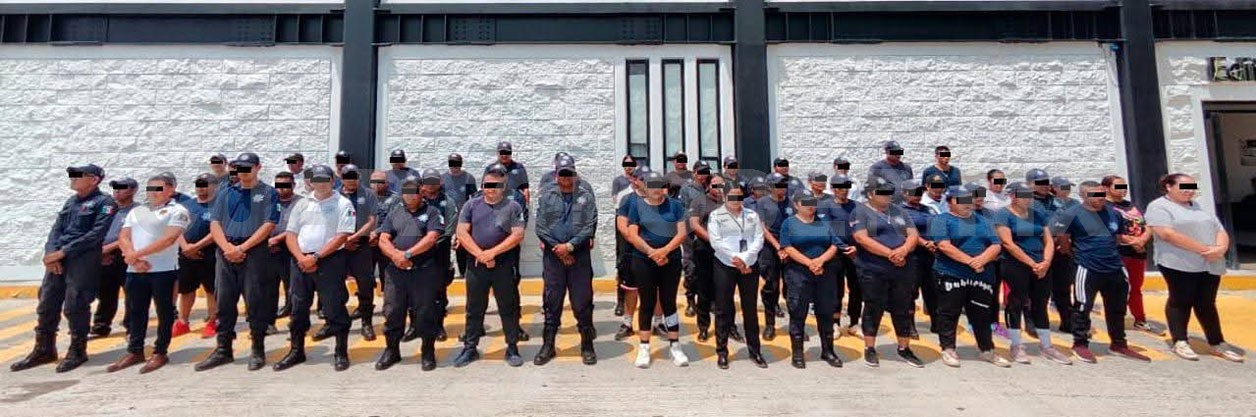 En cateos detienen a 59 policías municipales