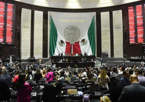 Cifras sobre reducción de pobreza dividen San Lázaro