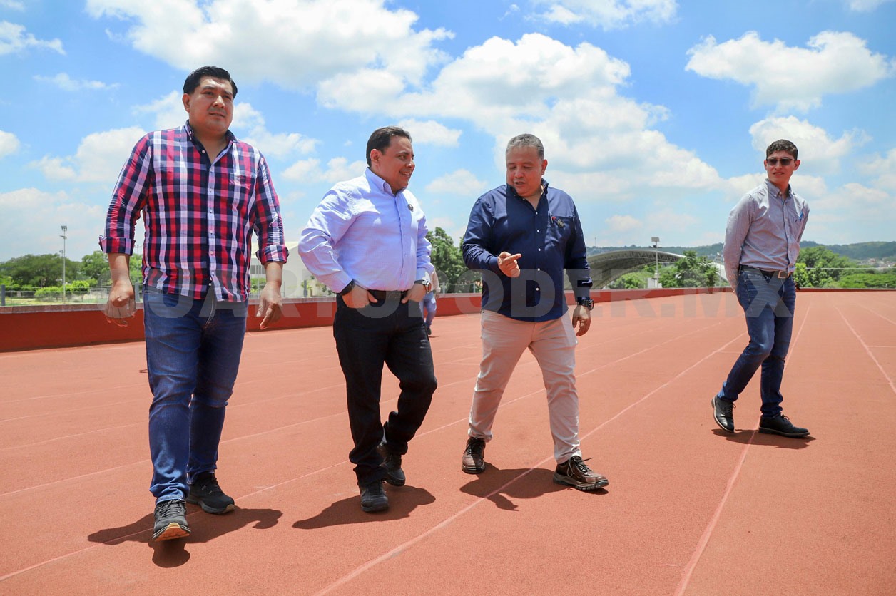 Moreno Guillén supervisa obras de mejoramiento