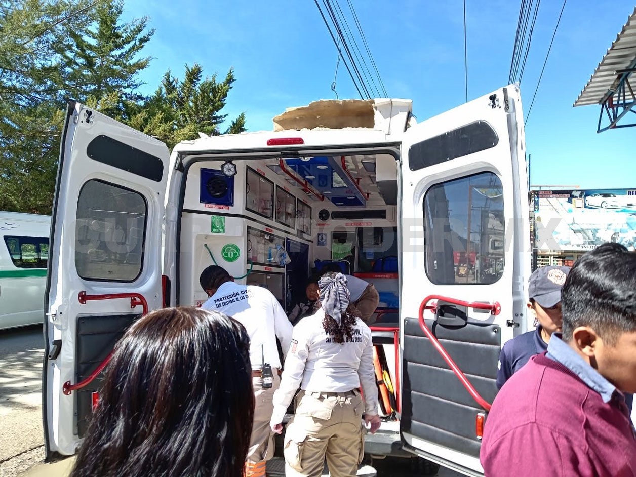 Acaban heridos tras explosión de pirotecnia